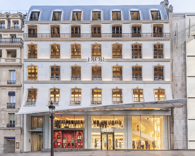Com aumento da procura por artigos de luxo, Dior inaugura complexo de 10  mil m²