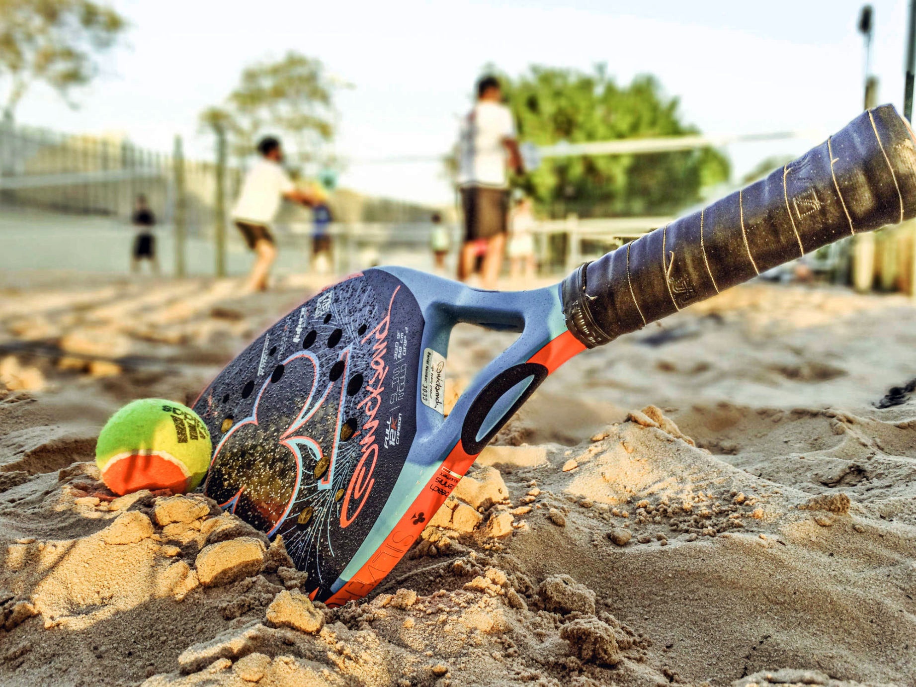 Entre prédios luxuosos, Beach Tennis com famosos é sucesso em São Paulo –  Vírgula