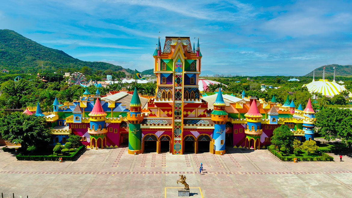 Beto Carrero World - Desafie seus medos e enfrente o Portal da Escuridão!  Uma atração interativa, que leva o público a conhecer seus próprios  limites. 󾌻 #sónobetocarrero