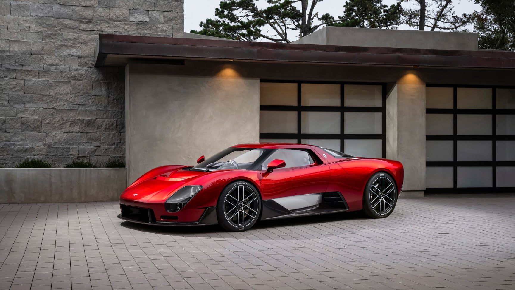 McLaren lança supercarro com referências à modelo projetado por Bruce McLaren