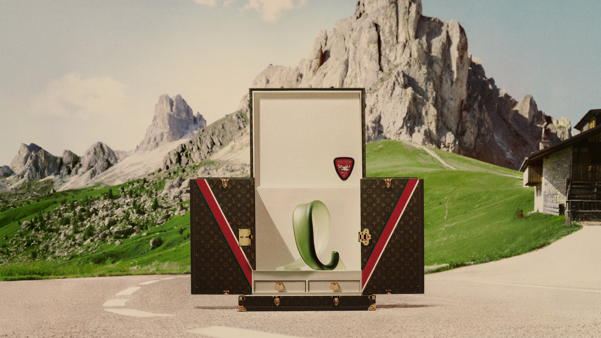 Louis Vuitton elabora baú sob medida feito para troféu da Dolomites Classic Run