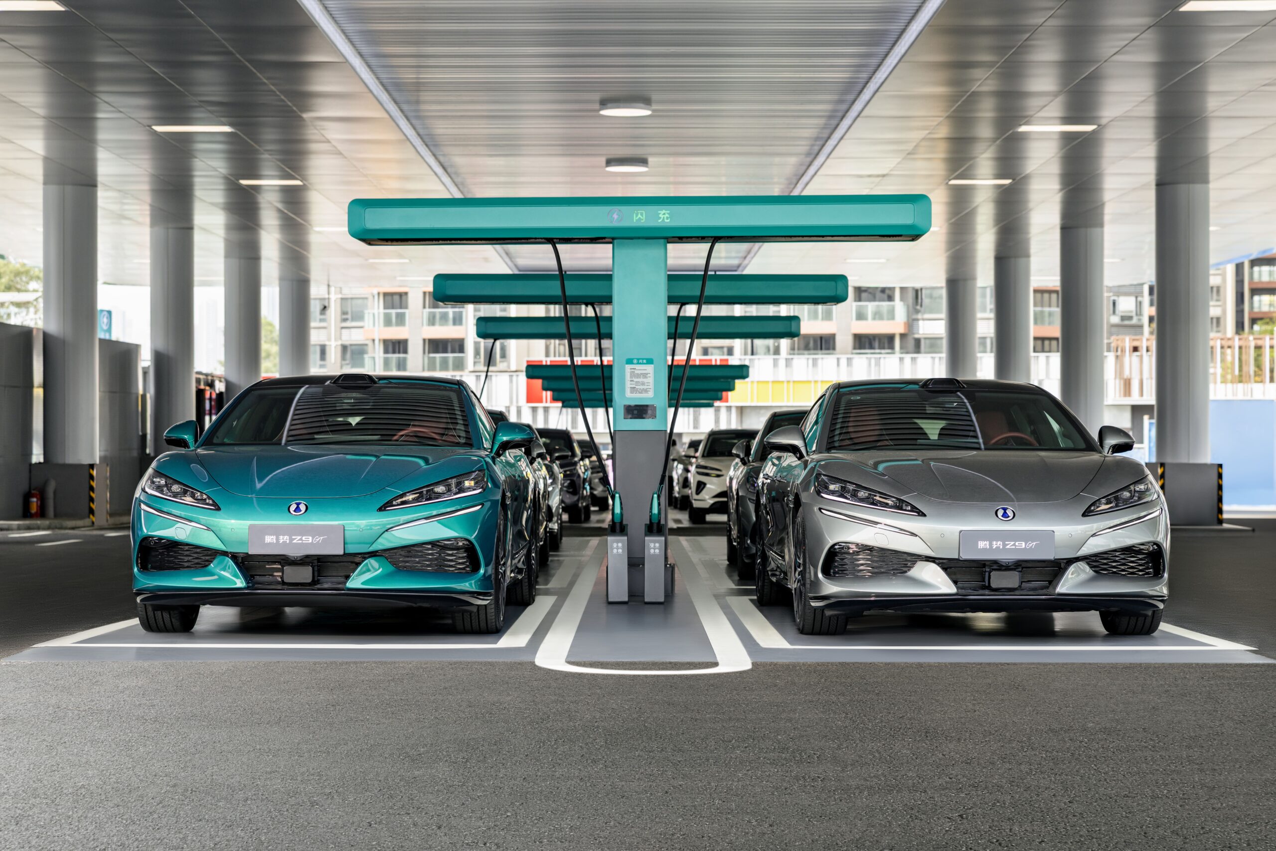 Primeiro carregador ultrarrápido para carros elétricos do mundo chega ao Brasil