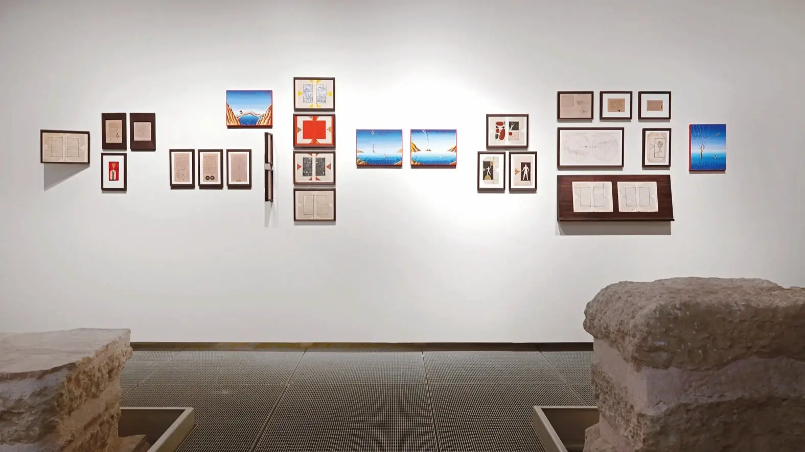 Alex Červený ocupa edifício histórico em primeira exposição individual na Turquia